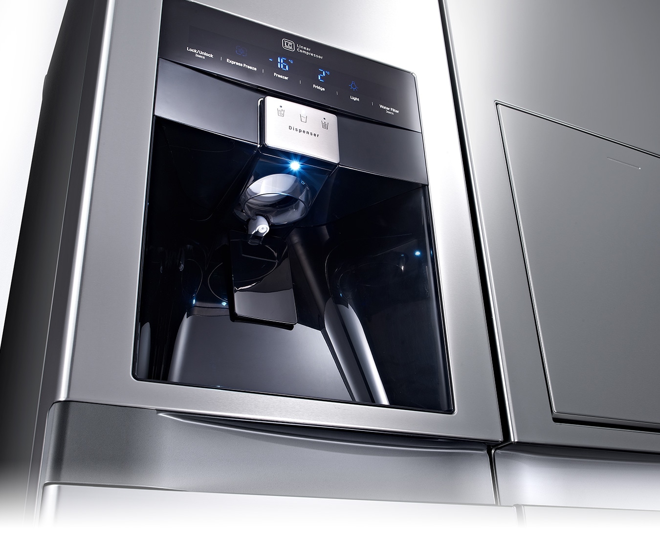 LG UND WASSERSPENDER UND ENERGIEEFFIZIENZKLASSE A++ LG Side-by-Side Kühlschrank mit integriertem Easy Open Griff, Barfach, Eis- und Wasserspender und Energieeffizienzklasse A++, GSP545PZQZ