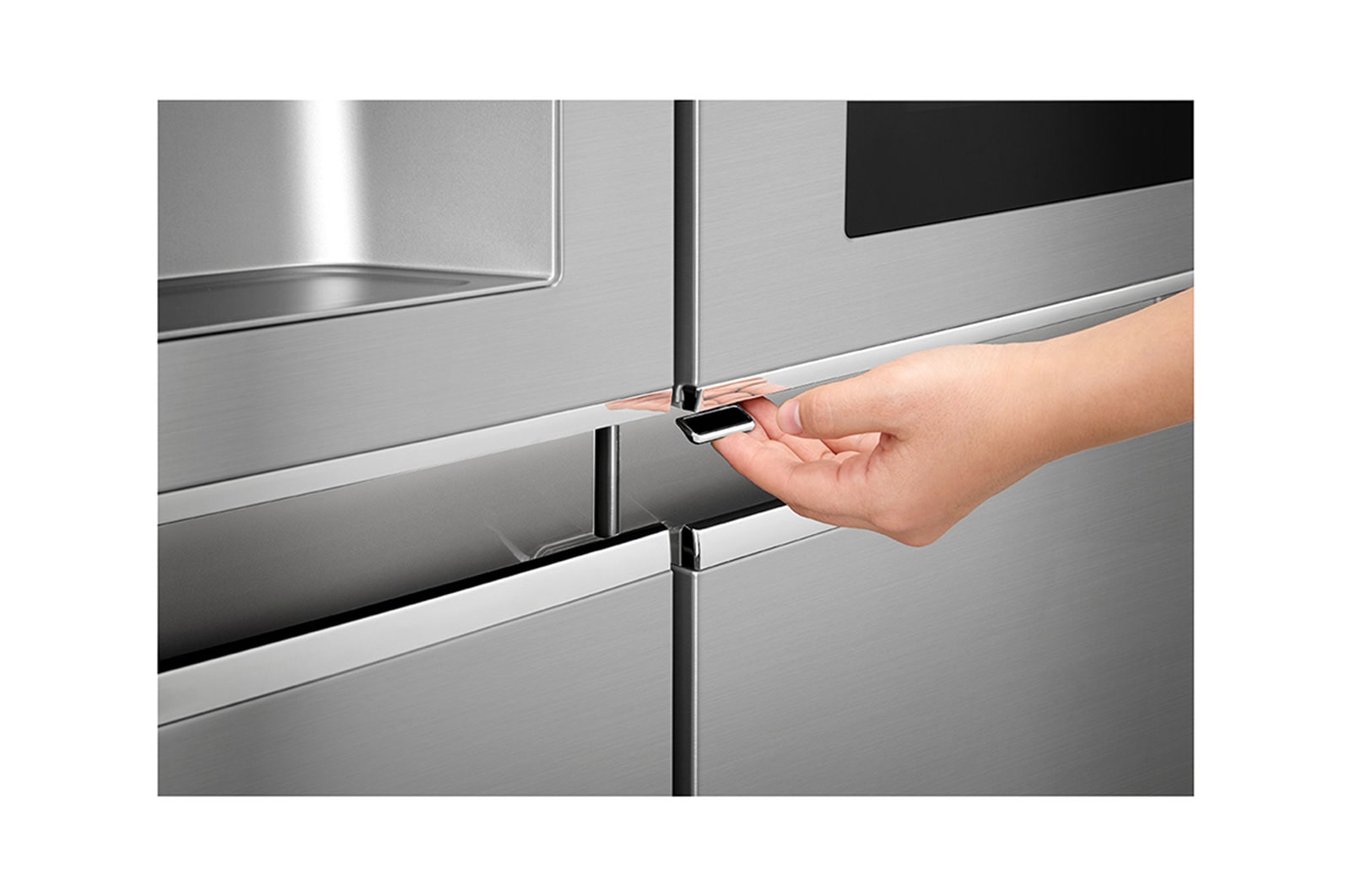 LG Side-by-Side mit InstaView Door-in-Door® | Eis-, Crushed Ice- und Wasserspender | 625 Liter Kapazität | Energieeffizienzklasse F | Festwasseranschluss | GSX960NEVZ, GSX960NEVZ