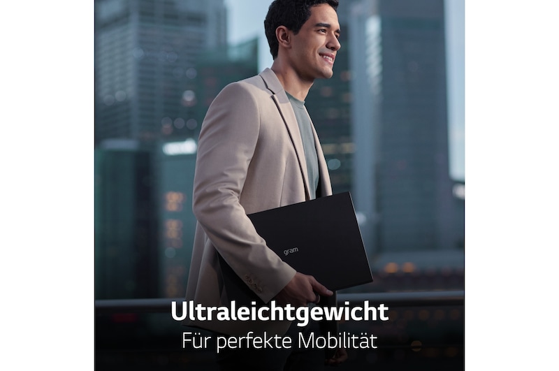 LG 17 Zoll Notebook mit Windows 11 Home | Intel® Core™ i7 Prozessor | 32GB LPDDR5 RAM | 2TB SSD | 80-WH-Akku | 17Z90R-G.AD7CG, 17Z90R-G.AD7CG