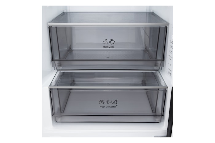 LG fridge freezer (GBBS726CEV) front view showing DoorCooling+™ vent