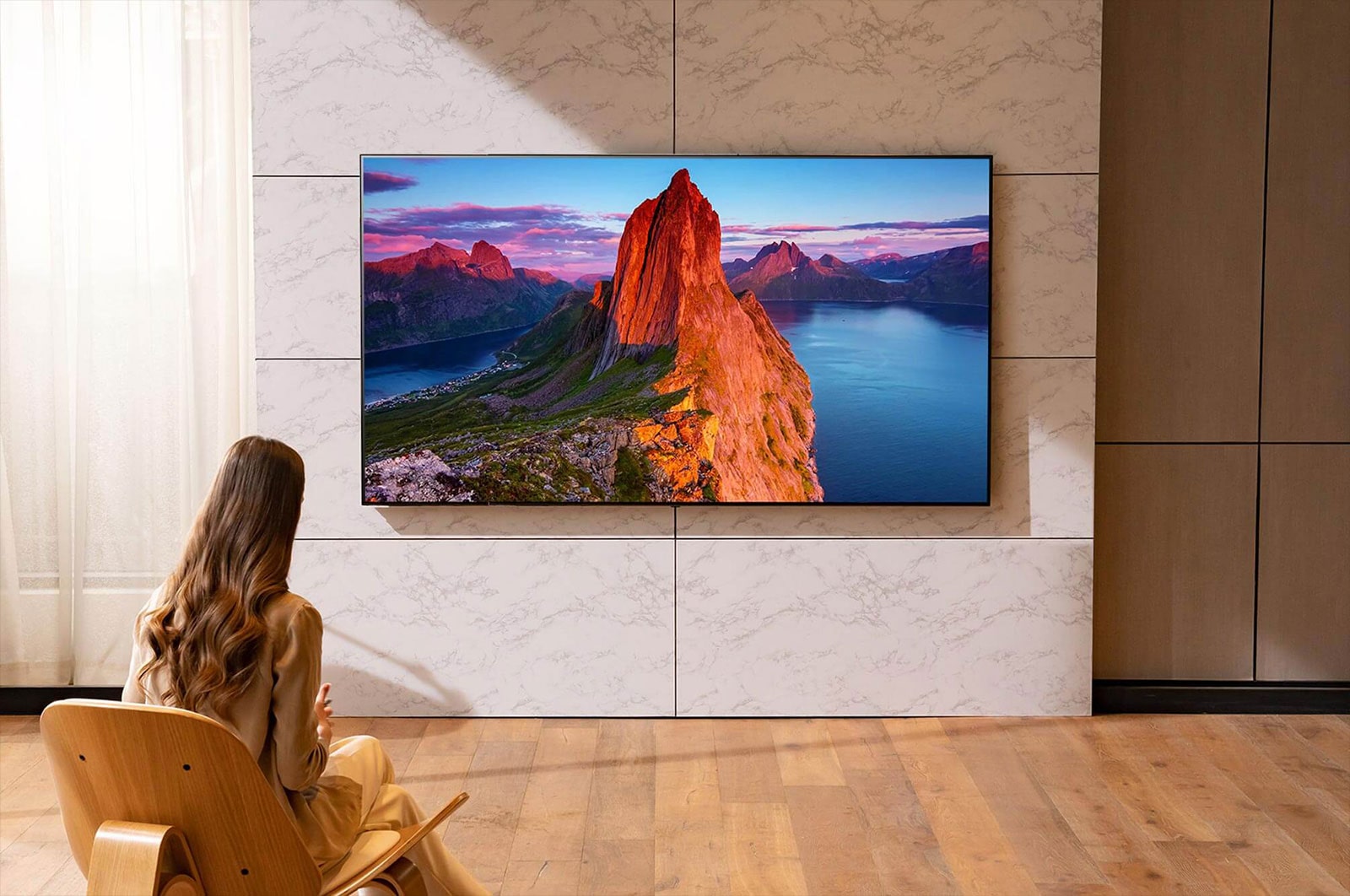 LG 65" LG 8K NanoCell TV, 65NANO999NA