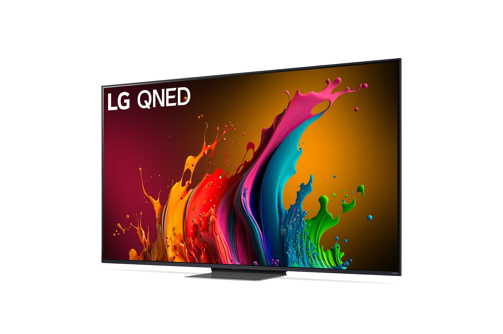 Leicht abgewinkelte Seitenansicht des LG QNED TV, QNED85