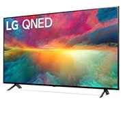 Leicht abgewinkelte Seitenansicht des LG QNED TV, 43QNED776RB