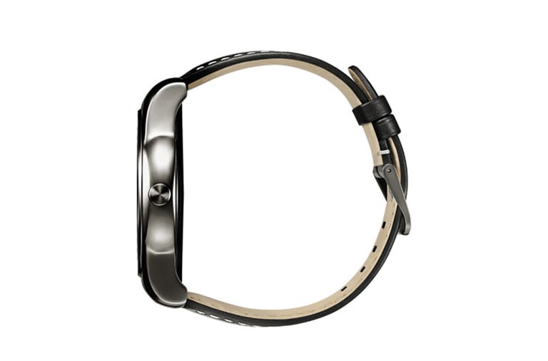 LG Smartwatch mit 1,2 GHz Quad-Core-Prozessor, 3,3 cm (1,3 Zoll) rundem Plastic-OLED-Display und Android Wear, Watch Urbane