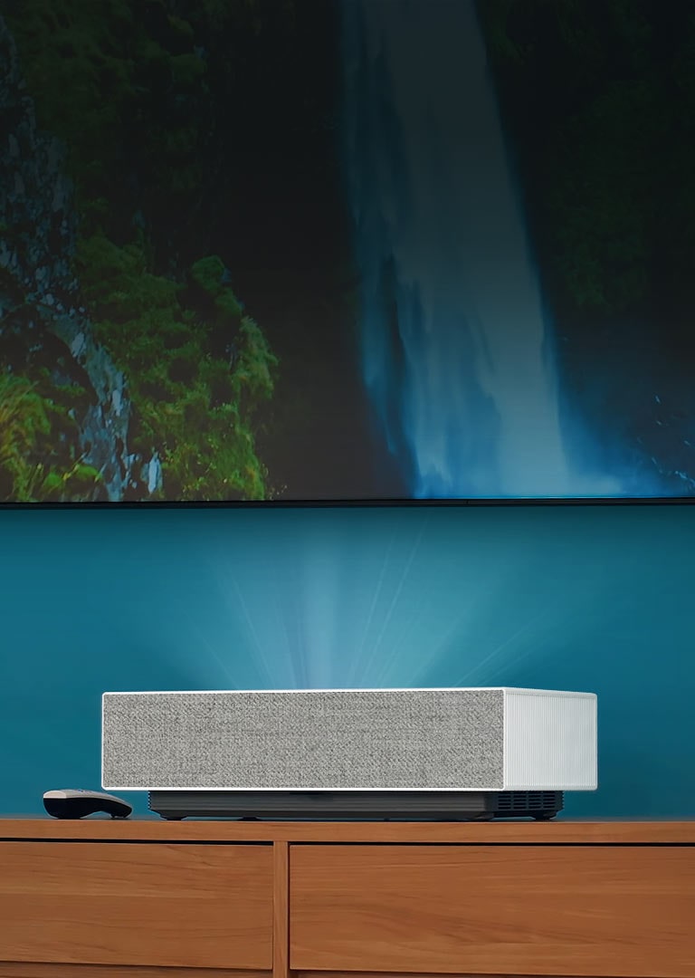 Sehen Sie sich die Unboxing-Videos zum neuen LG CineBeam an