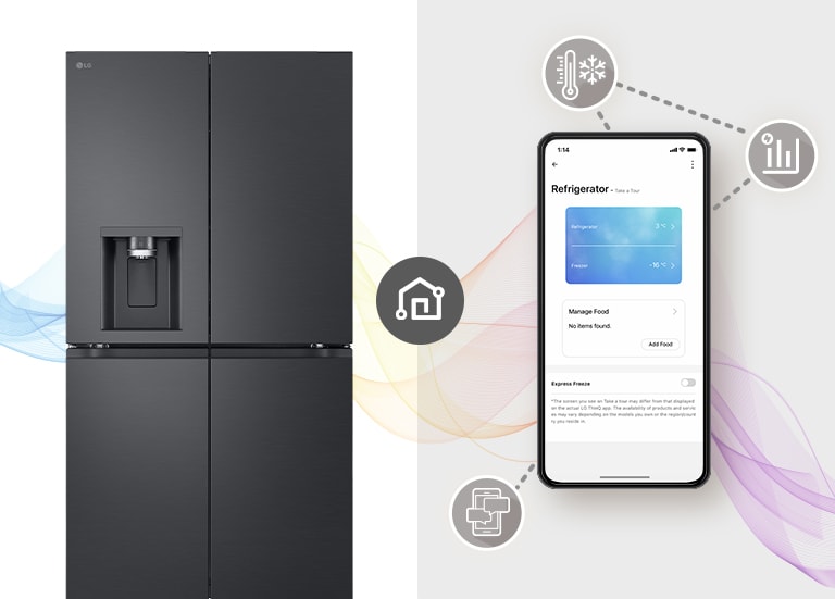 En kvinde sidder komfortabelt ved et bord langt væk, mens hun udfører sit arbejde. På bordet er der en AI-højttaler. Vi forlader hende, og væggene samt InstaView-køleskabet med sort glas anbringes.