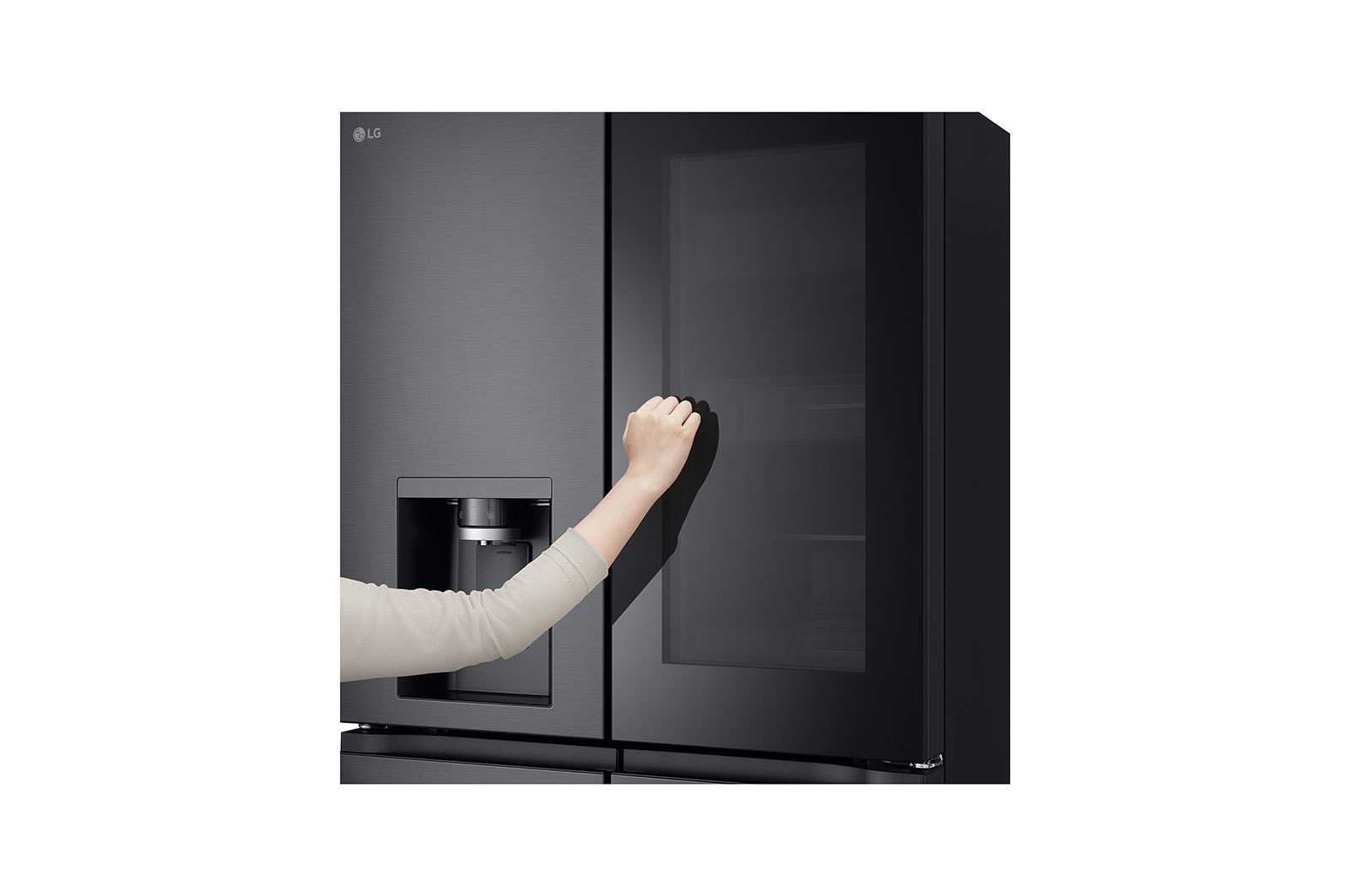 LG 638L InstaView French Door (Essence Black) - Energiklasse E, Vand-/isdispenser med vandtilkobling, Smart Diagnosis™ med Wi-Fi, GMG960EVJE