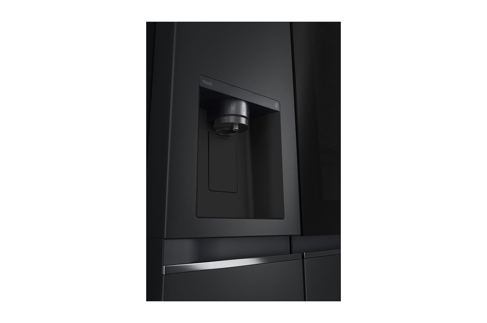 LG 635L InstaView™ Side by Side (Matte Black), Energiklasse E, Vand-/isdispenser med vandtilkobling, Smart Diagnosis™ med Wi-Fi, GSGV80EPLL