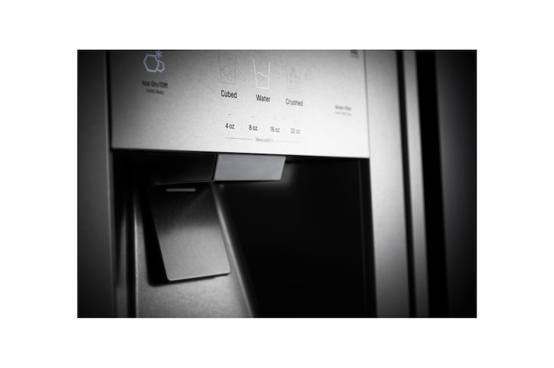 LG SIGNATURE - 643L InstaView Door™ in Door French Door (Noble Steel) Energy Class F, Vand-/isdispenser med vandtilkobling og Smart Diagnosis™ med Wi-Fi