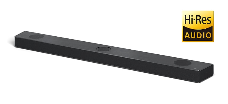 "Fuldt billede af LG Soundbar med LG-logoet i nederste højre hjørne af et produkt.  Hi-Res AUDIO-logoet vises til højre på billedet."