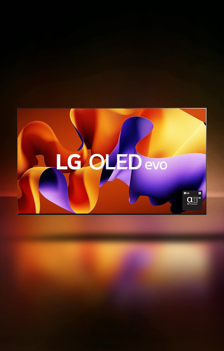 En video begynder, som viser 2013-modellen med selvlysende OLED og andre banebrydende LG OLED-modeller: Pauseskærm-TV'et fra 2017, LG OLED R fra 2020, som kan rulles sammen, LG OLED Posé fra 2022 og endelig LG OLED evo fra 2024, der viser lilla og orange abstrakt kunst, teksten “LG OLED evo” og logoet for alpha 11 AI Processor. Farverne reflekteres fra skærmen mod gulvet.