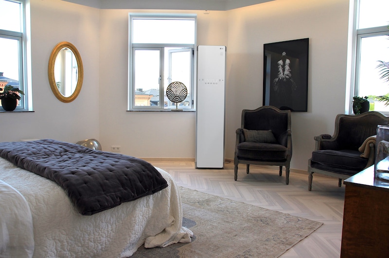 LG 5.2kg LG Styler med hvid dør, TrueSteam® og Wi-Fi, S3WF