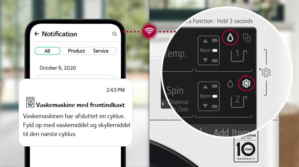 Meddelelse om at fylde vaskemaskinen vises både på mobiltelefonen og på vaskemaskinen.
