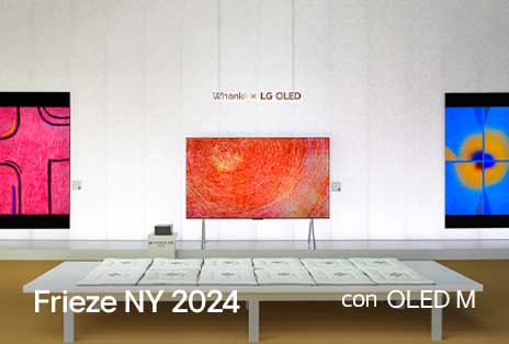 Obra de arte mostrada en un OLED M.