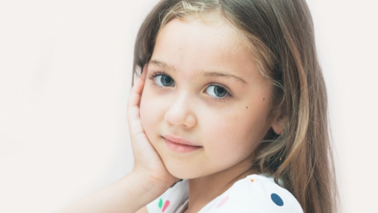 Baja emisión de luz azul dañina para los ojos1