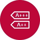 Imagen de un icono dos etiquetas de eficiencia energética A con tres y dos símbolos de suma sobre un fondo magenta