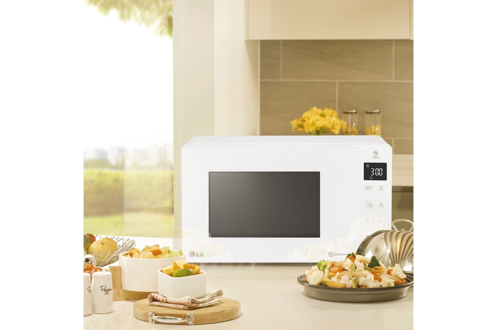 LG Microondas Grill Blanco Smart Inverter 1000W de 23 litros, MH6336GIH