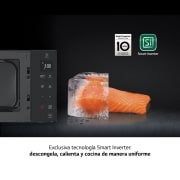 LG Microondas Grill Negro Smart Inverter 1200W de 32 litros, MH7235GPS