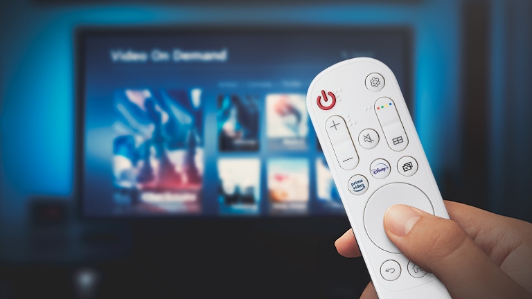 El mando a distancia con infrarrojos con interfaz simplificada y 18 botones