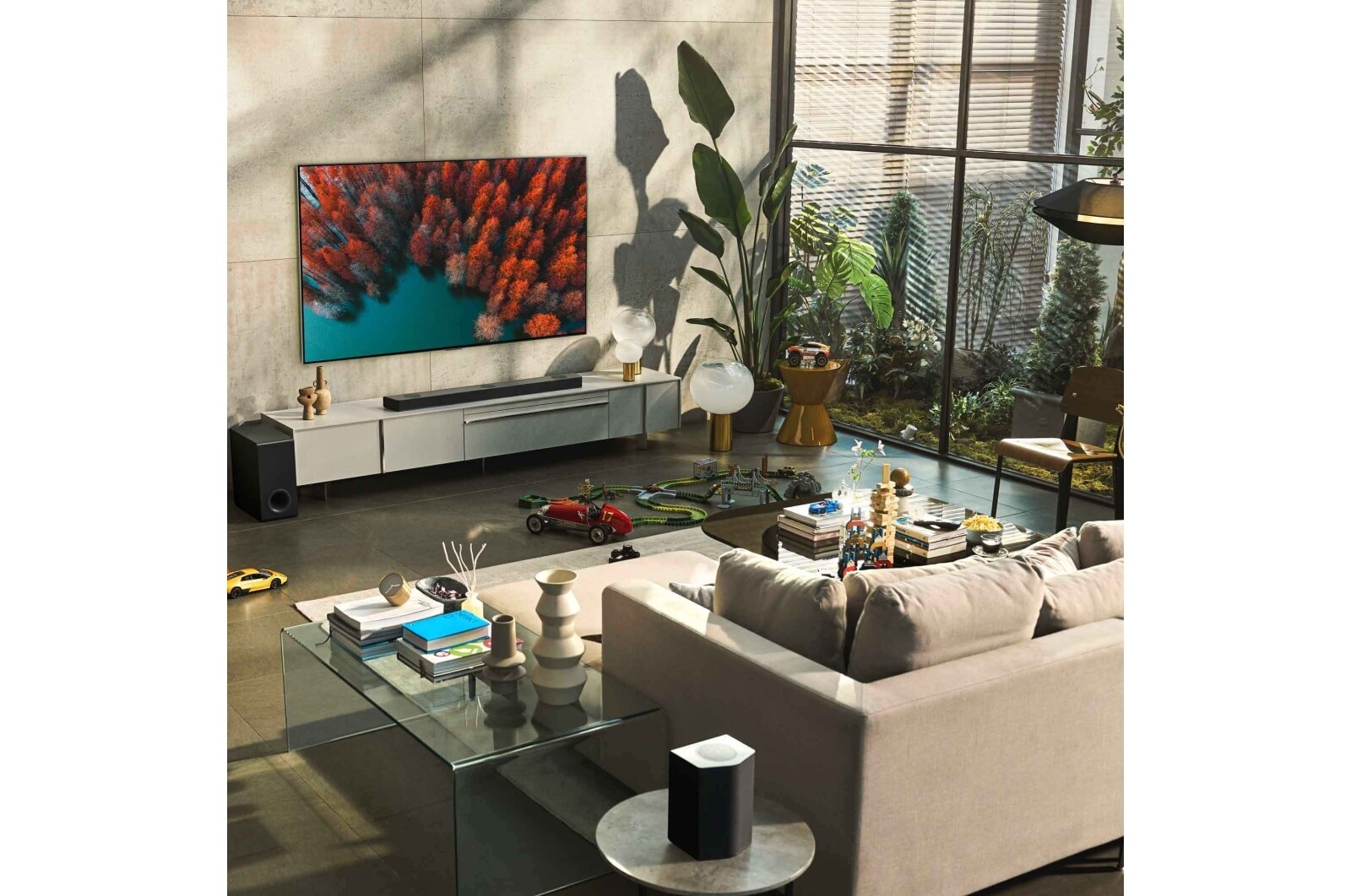 LG Televisor LG  4K OLED evo Gallery Edition, Procesador Inteligente de Máxima Potencia 4K a9 Gen 5 con IA, compatible con el 100% de formatos HDR, HDR Dolby Vision, Dolby Atmos, Smart TV webOS22, el mejor TV para Gaming. Ideal para colgar en la pared, OLED55G23LA