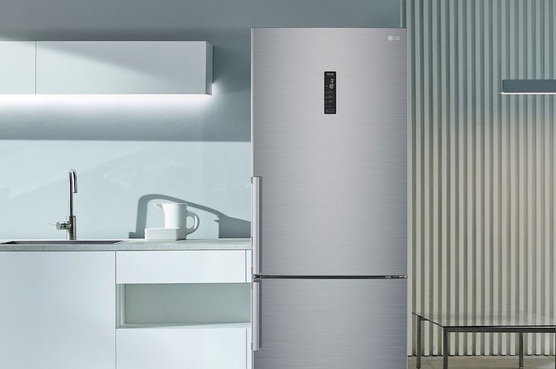 LG Frigorífico Combi 1,85m, Clasificación E, capacidad de 500l, Inox antihuellas, serie 70cm, GBB567PZCMB