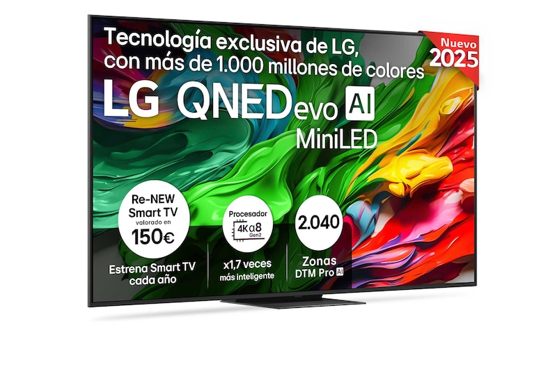 Vista lateral ligeramente inclinada hacia la derecha del televisor LG QNED evo