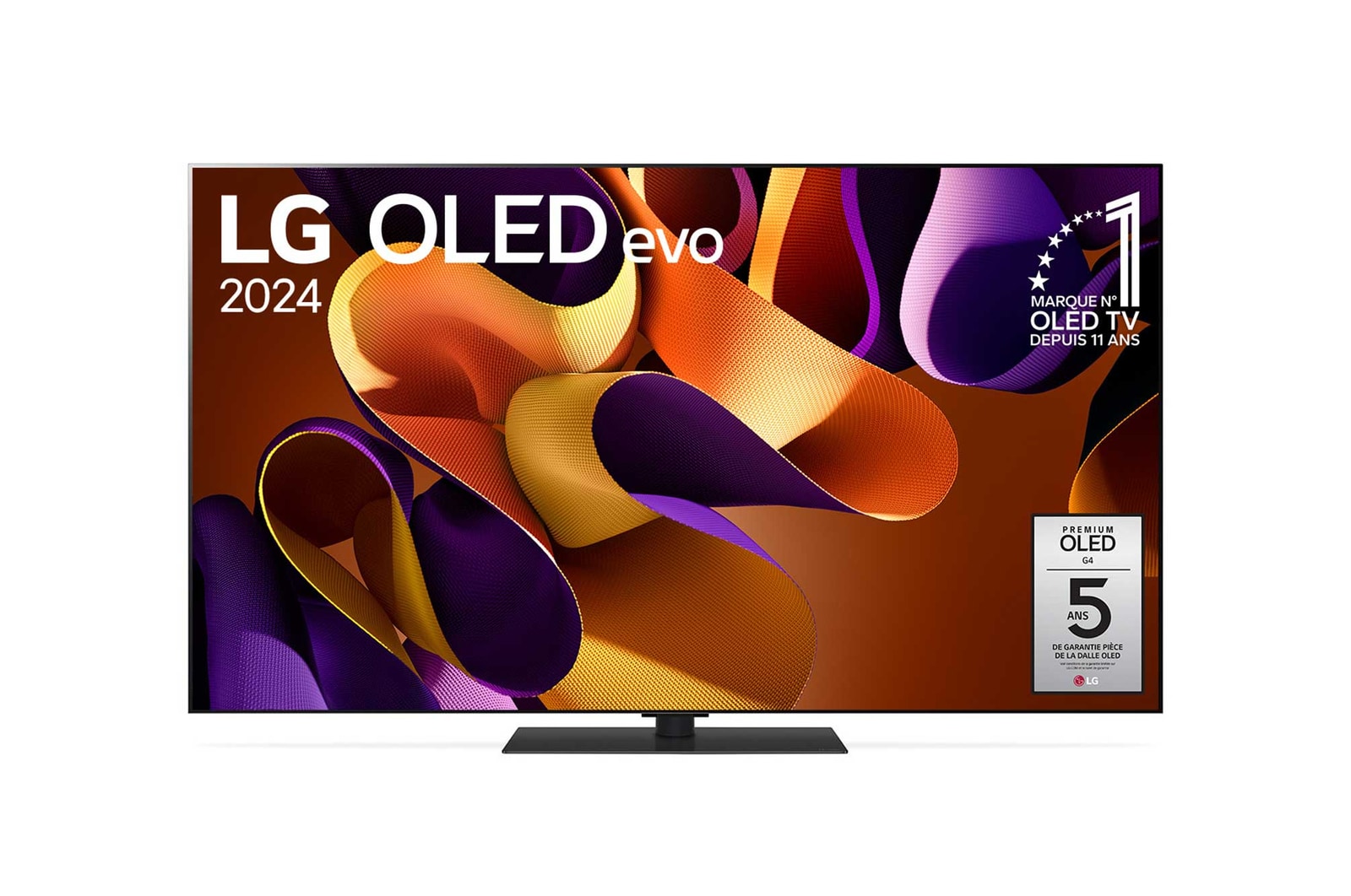 Vue de face avec la TV OLED evo LG, OLED G4, emblème OLED numéro 1 dans le monde pendant 11 ans et logo de la garantie de panneau de 5 ans à l’écran.