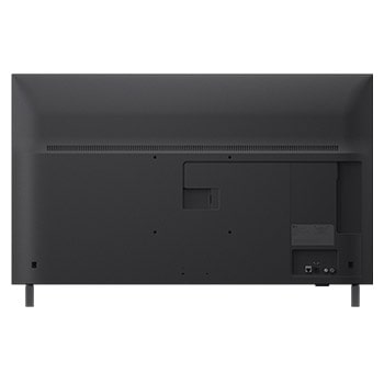 Écran LG TV avec une télécommande AI Magic Remote au premier plan. Le bouton IA est mis en surbrillance et une bulle de dialogue montre du texte : suggérez un film que j’aime. À l’écran, nous voyons l’icône utilisateur E, indiquant comment AI Voice ID a pu identifier l’utilisateur et formuler des recommandations personnalisées en fonction de sa voix.