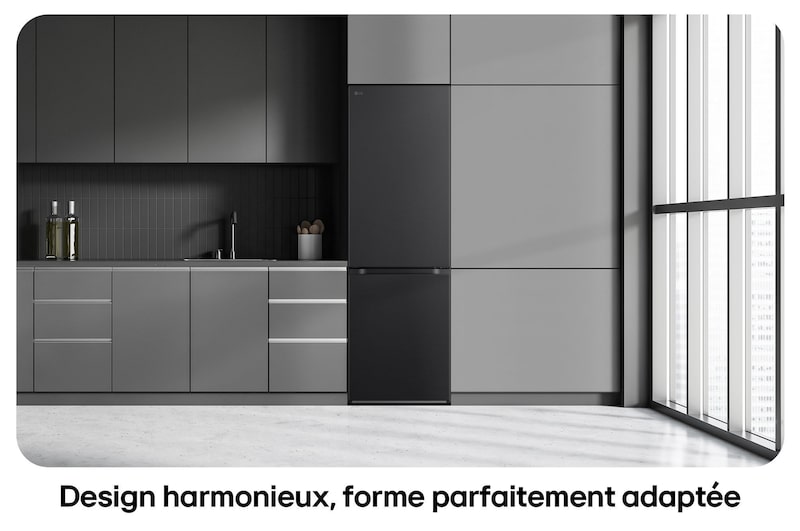 Réfrigérateur-congélateur LG GBV3100EEP noir mat, illustre le Design Modern Flat Door et l'intégration parfaite dans la cuisine moderne et sombre.