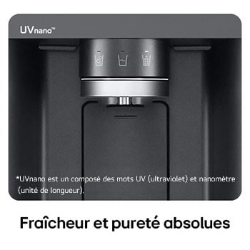 Gros plan du distributeur d'eau du Réfrigérateur Multi-Portes LG GMG960EVEE en acier noir mat, illustrant la technologie UVnano™ qui utilise la lumière UV pour nettoyer l'embout.