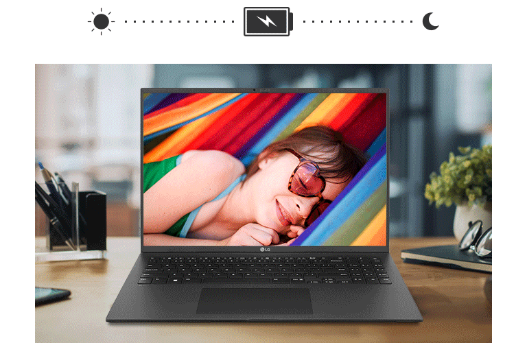 L'image montre un LG gram allumé jour et nuit