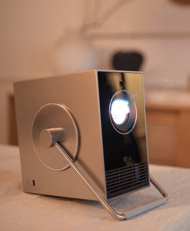 Installation de Cinebeam Q dans la salle à manger