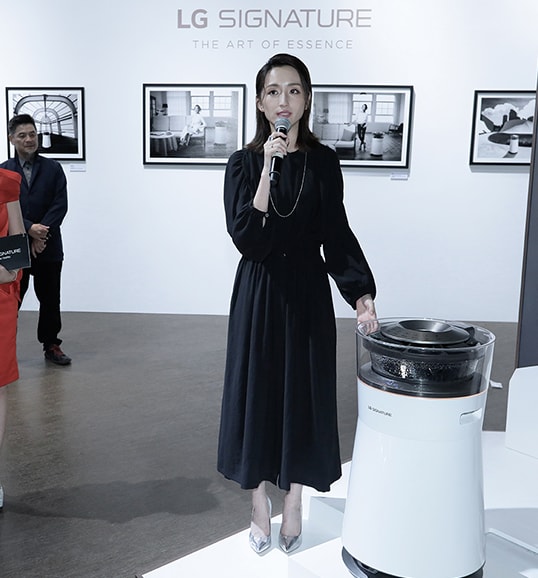 lg signature air purifier at lanching event in taiwan