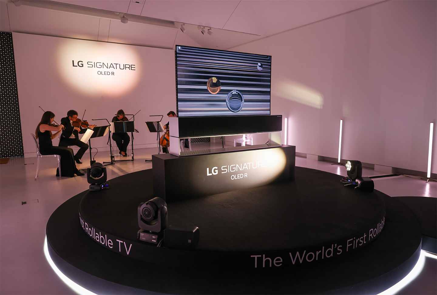 The Royal Philharmonic Orchestra’s string quartet playing at the UK’s LG OLED R launch event.