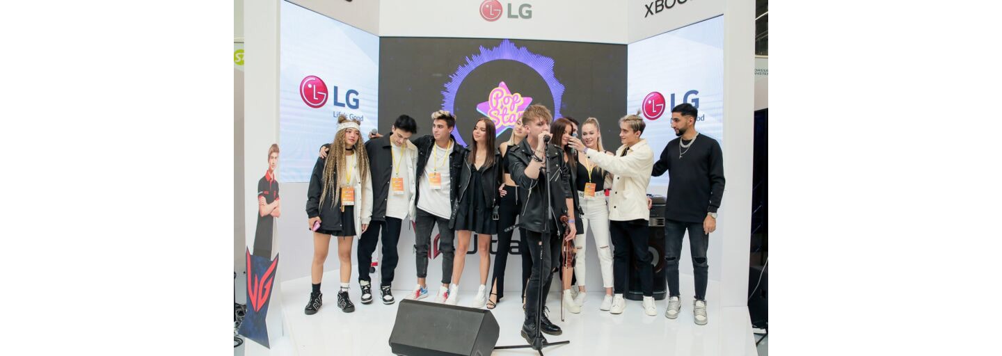 Artists from the TikTok POP Star House performing at the LG Electronics booth during Streamfest 2021.