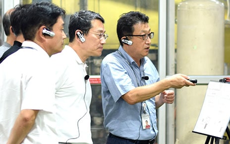 LG CEO Visits Key Production Sites Across Asia