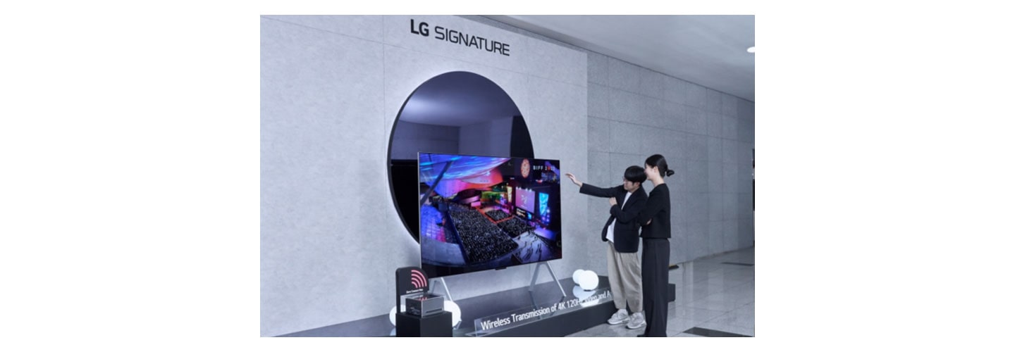 LG OLED Brings Cinematic Joy to Busan International Film Festival