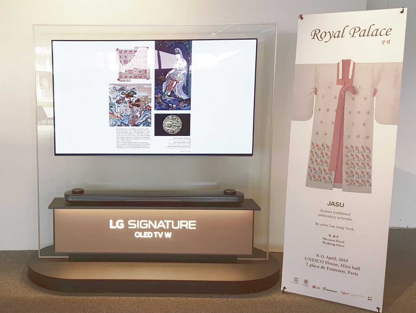 LG OLED TV HIGHLIGHTS FINE DETAILS OF KOREAN EMBROIDERY AT UNESCO EXHIBITION