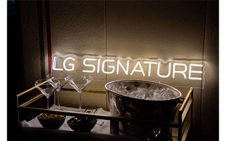 [LG SIGNATURE Inspirations] Live Beyond With LG SIGNATURE: Toasting to Masterpieces