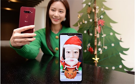    LG V40 Thinq Holiday-Themed ar Stickers Add to the Festive Fun