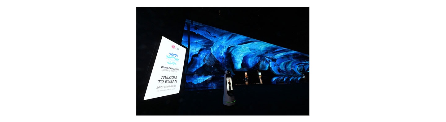 Mesmerizing CES Spectators With ‘Horizon’ Installation at CES 2023