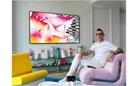 Two TVs Exquisite Enough For One of America’s Most Celebrated Designers