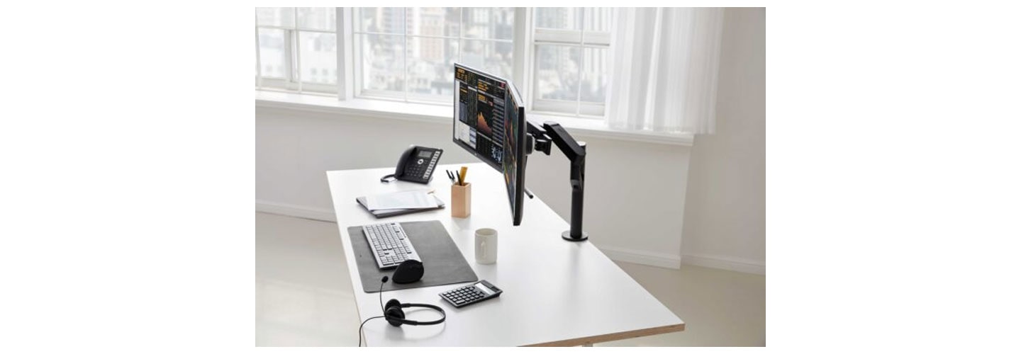 Second Gen LG Ergo Monitors Designed for Customized Workstations, Maximum Comfort