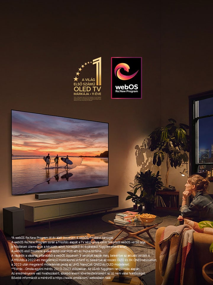 2 nő néz egy LG OLED tévét