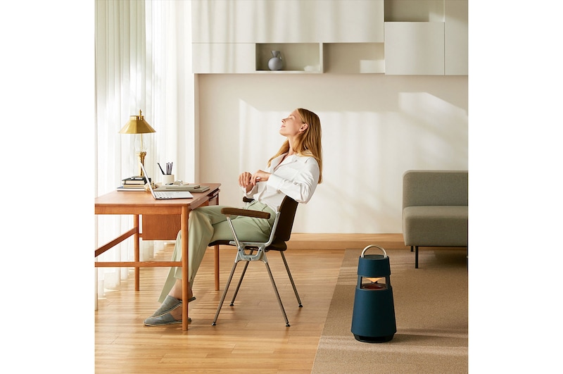 LG XBOOM360 RP4G, RP4G