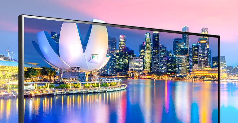 IPS sRGB 95% technológiával (tip.): Valósághű színek és széles betekintési szög