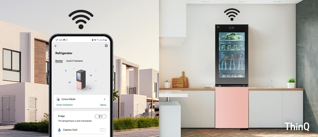 Az osztott kép egyik felén egy okostelefon látható az utcán az LG ThinQ applikáció használata közben, a másik felén egy LG InstaView MoodUP Alulfagyasztós hűtőszekrény van a konyhában, melyek Wi-Fi-n keresztül csatlakoznak egymáshoz.