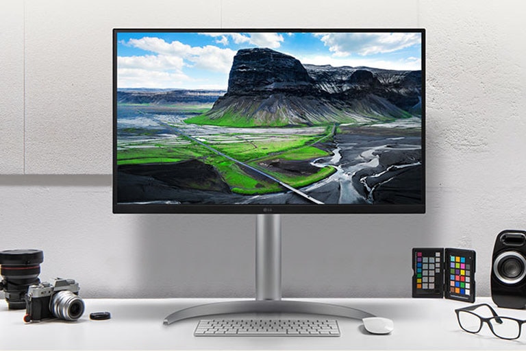 LG UltraFine Display monitor