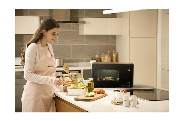 LG NeoChef™ Microwave Solo Smart Inverter 25 Lt, MS2595DIS