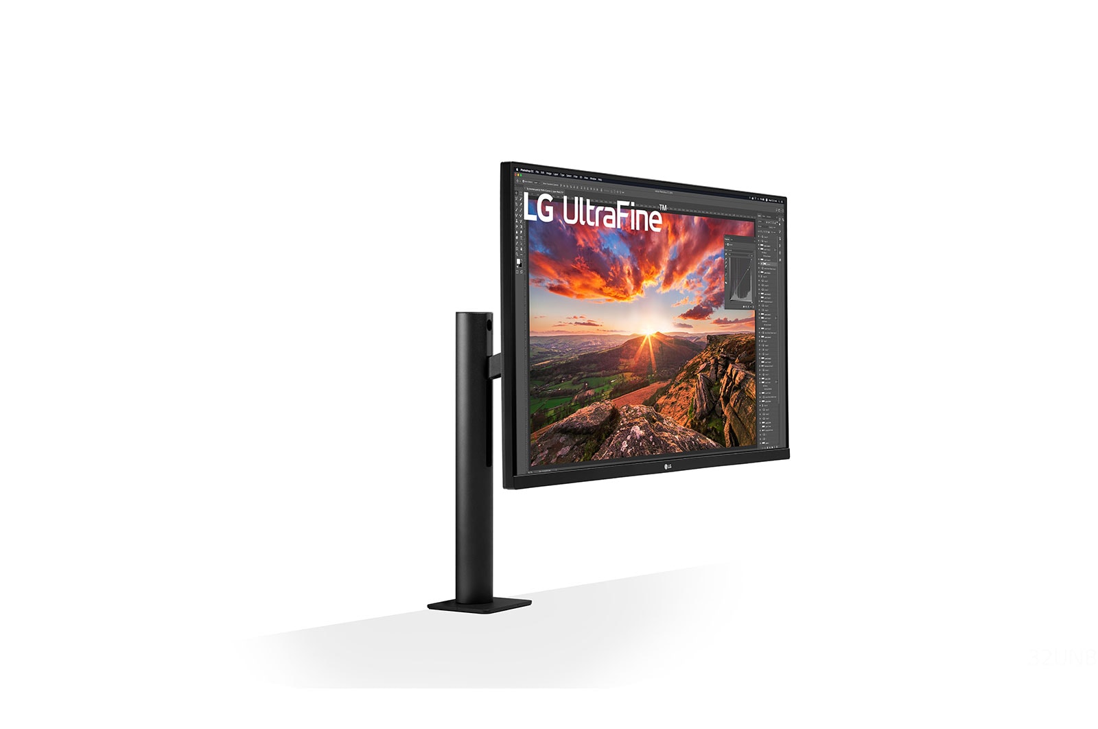 LG 32UN880-B 32 (81.28cm) UltraFine™ Display Ergo 4K HDR10 Monitor, 32UN880-B